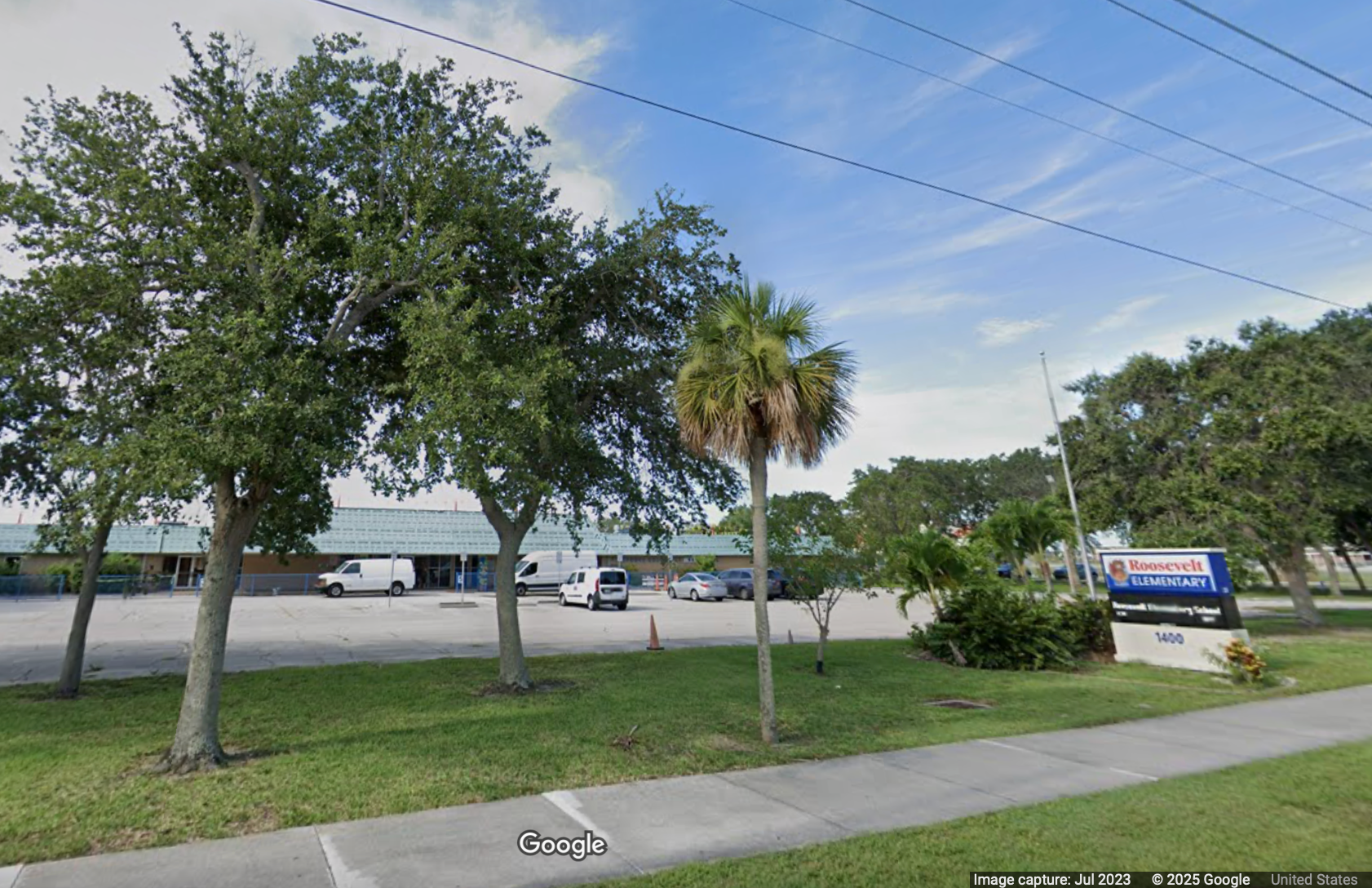 Osnovna škola Roosevelt gdje je brda brodigan zaletio. Prema izjavi, stranke su rekli da je ravnatelj 